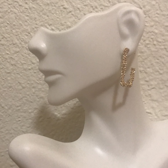 Textured rectangle gold hoops - Picture 2 of 3
